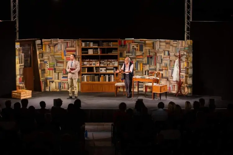 Al Teatro Garbatella arriva lo spettacolo "Il diritto alla felicità" dedicato al valore dei libri e dei sentimenti