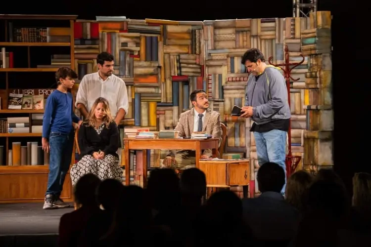 Al Teatro Garbatella arriva lo spettacolo "Il diritto alla felicità" dedicato al valore dei libri e dei sentimenti