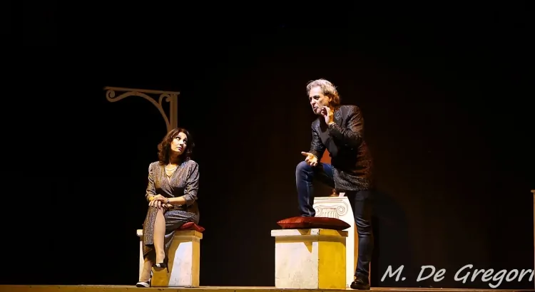 Il teatro diventa interattivo. Al Delle Muse anche il pubblico è protagonista con "Rebecca, la ex moglie" con Geppi di Stasio, Roberta Sanzò e con Antonio Mirabella, Giorgia Lepore, Patrizia Tapparelli