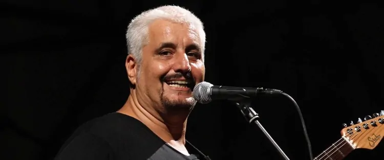 Omaggio a Pino Daniele: Libro di Pietro Perone e Band Live